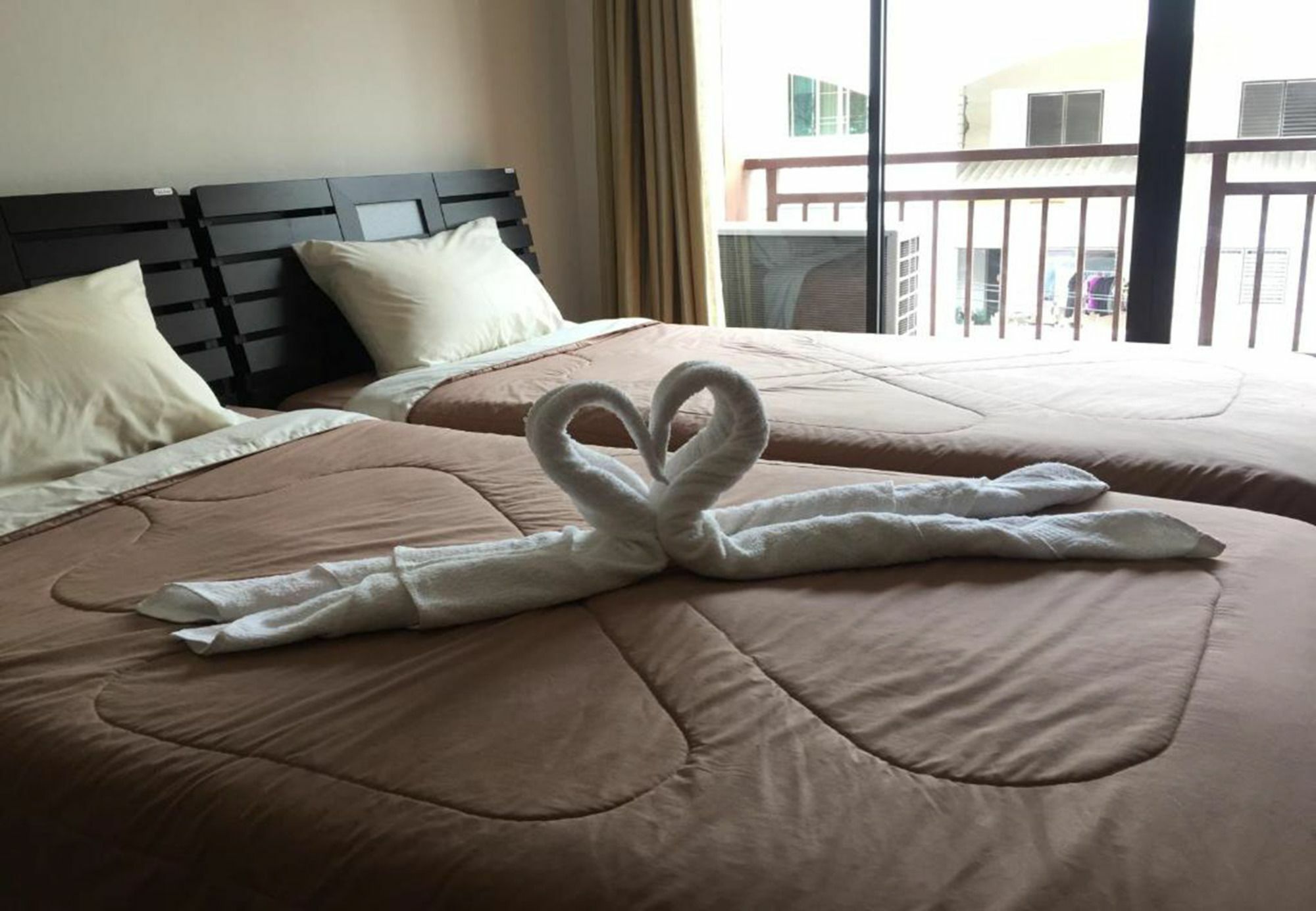 K&J Apartment Ban Nong Tabaek Eksteriør billede